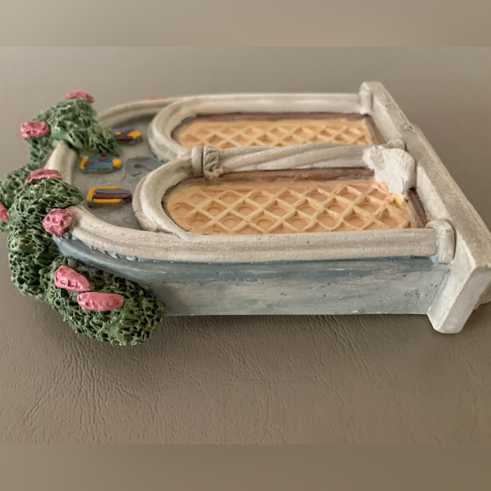 Castle Arches Ceramic Wall Art 1995 Michael's Limited Model 2498 - Picture 3 of 8